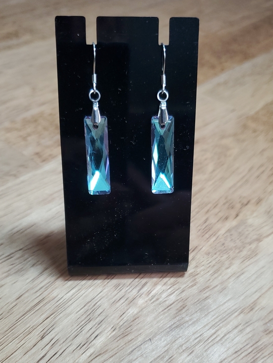 Jewelry - Crystal Dangle Earrings - Iridescent Blue